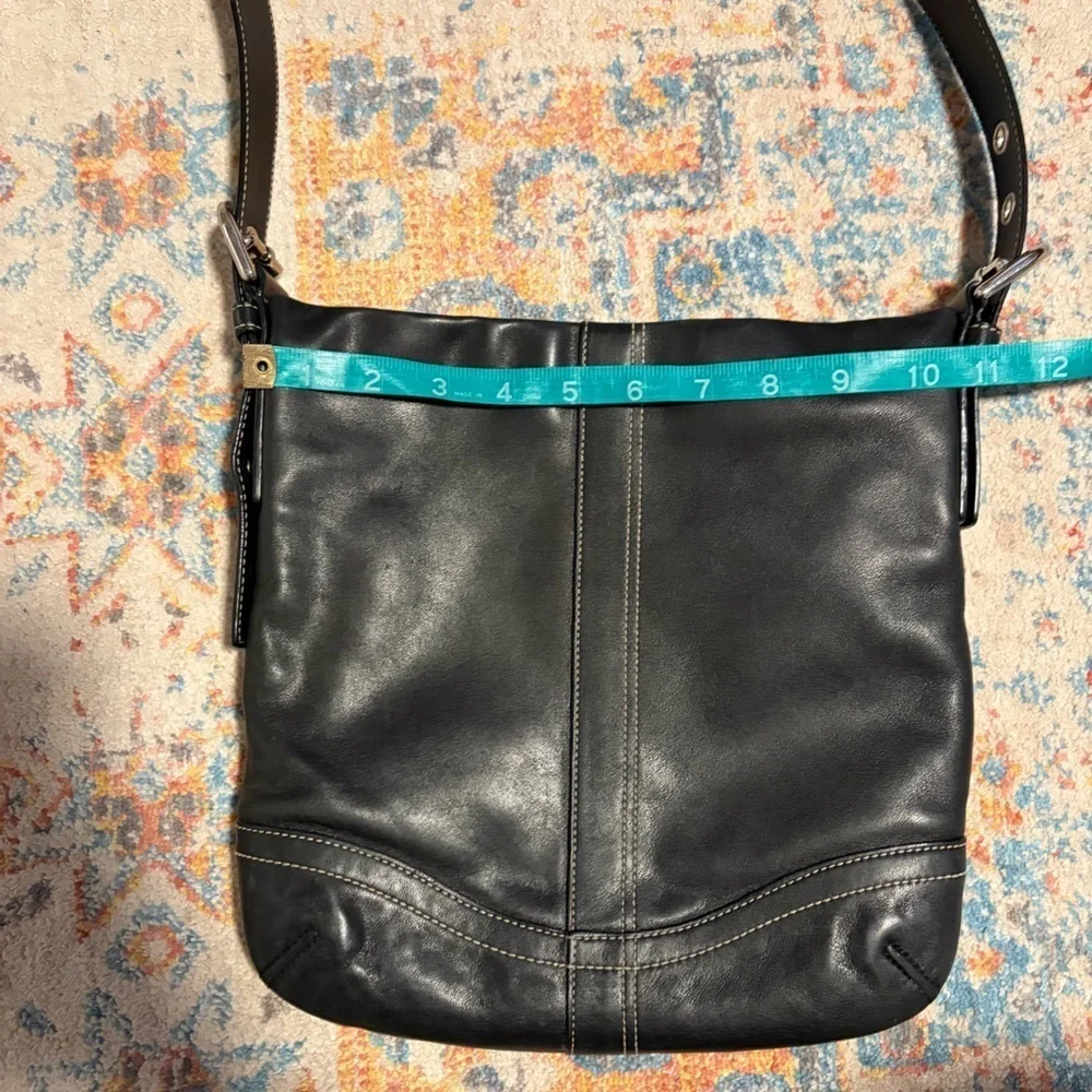 Coach soho slim black leather crossbody bag with contrast stitching